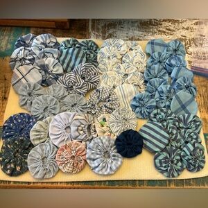 Handmade vintage Fabric Yo-Yo Quilt Pieces, total of 50!